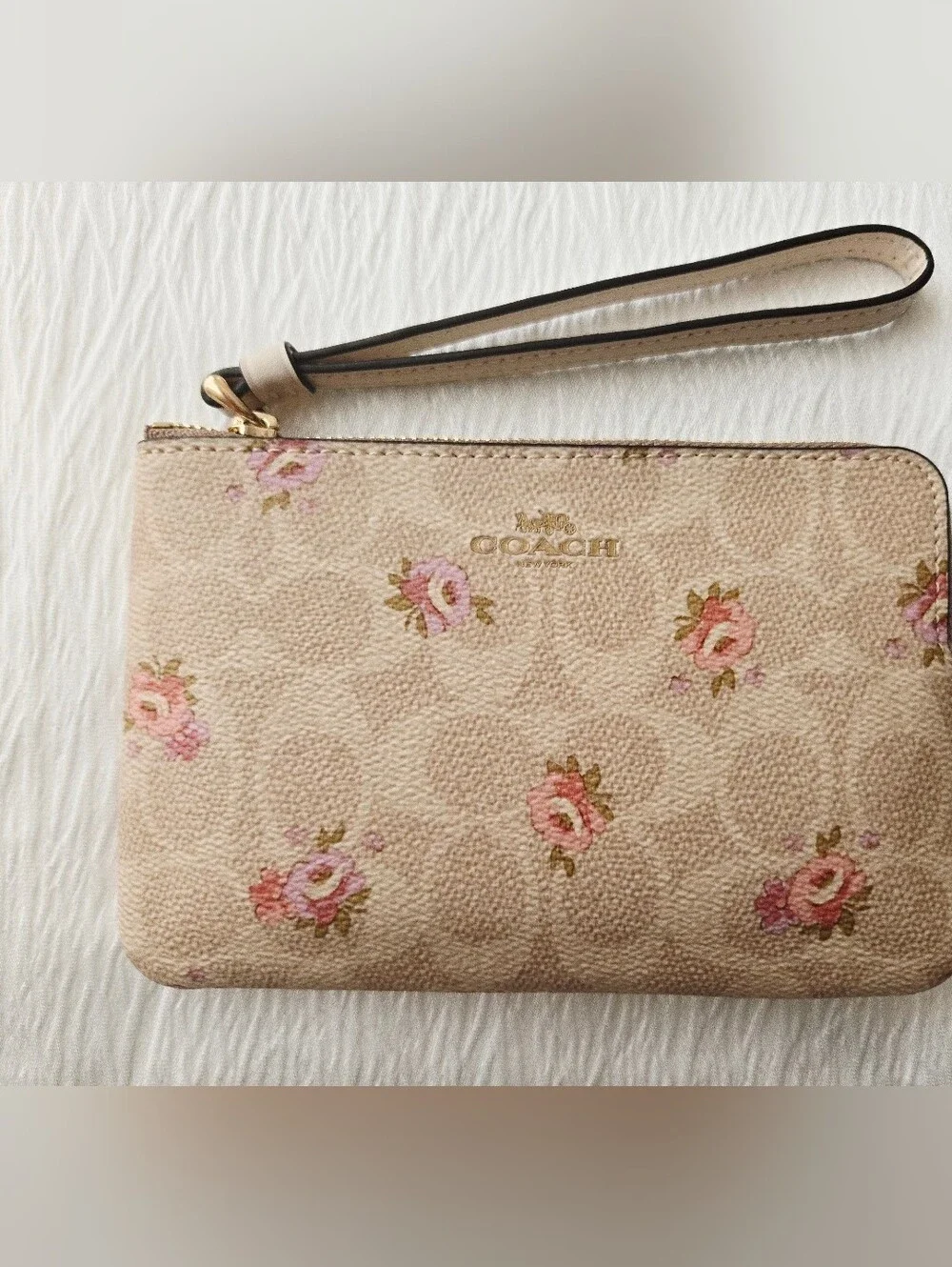 Coach Corner Zip Wristlet In Signature Canvas With Floral Print